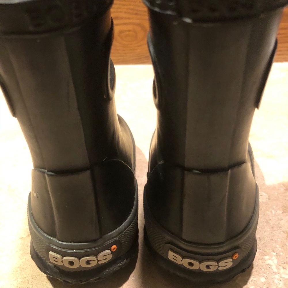 Bogs rubber boots size 5- black